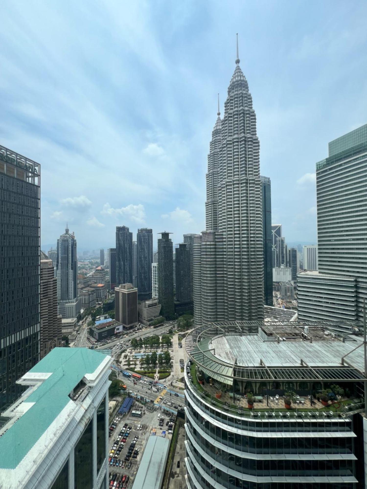 Sky Suites At Klcc By Mitstay Kuala Lumpur Luaran gambar