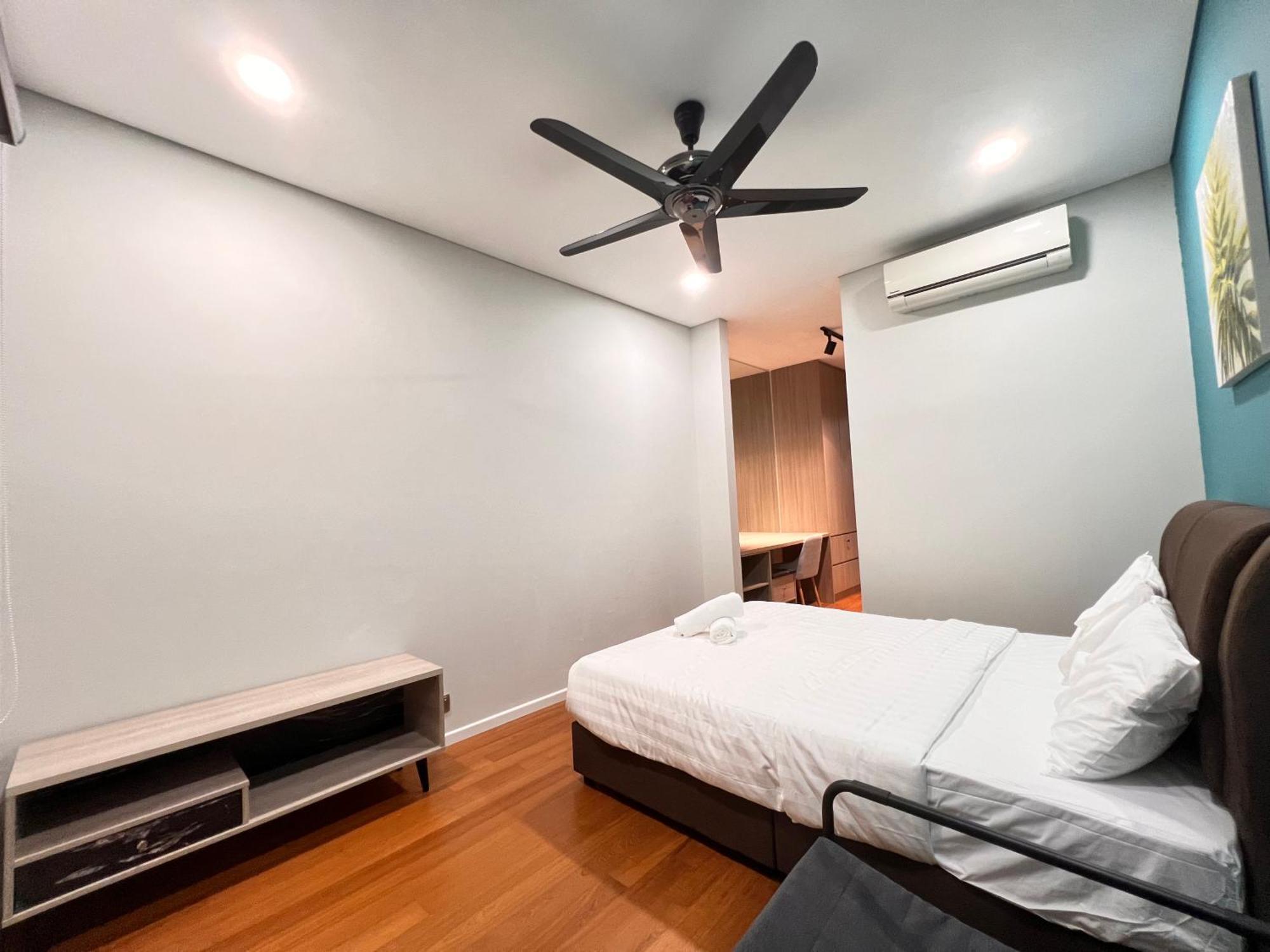 Sky Suites At Klcc By Mitstay Kuala Lumpur Luaran gambar