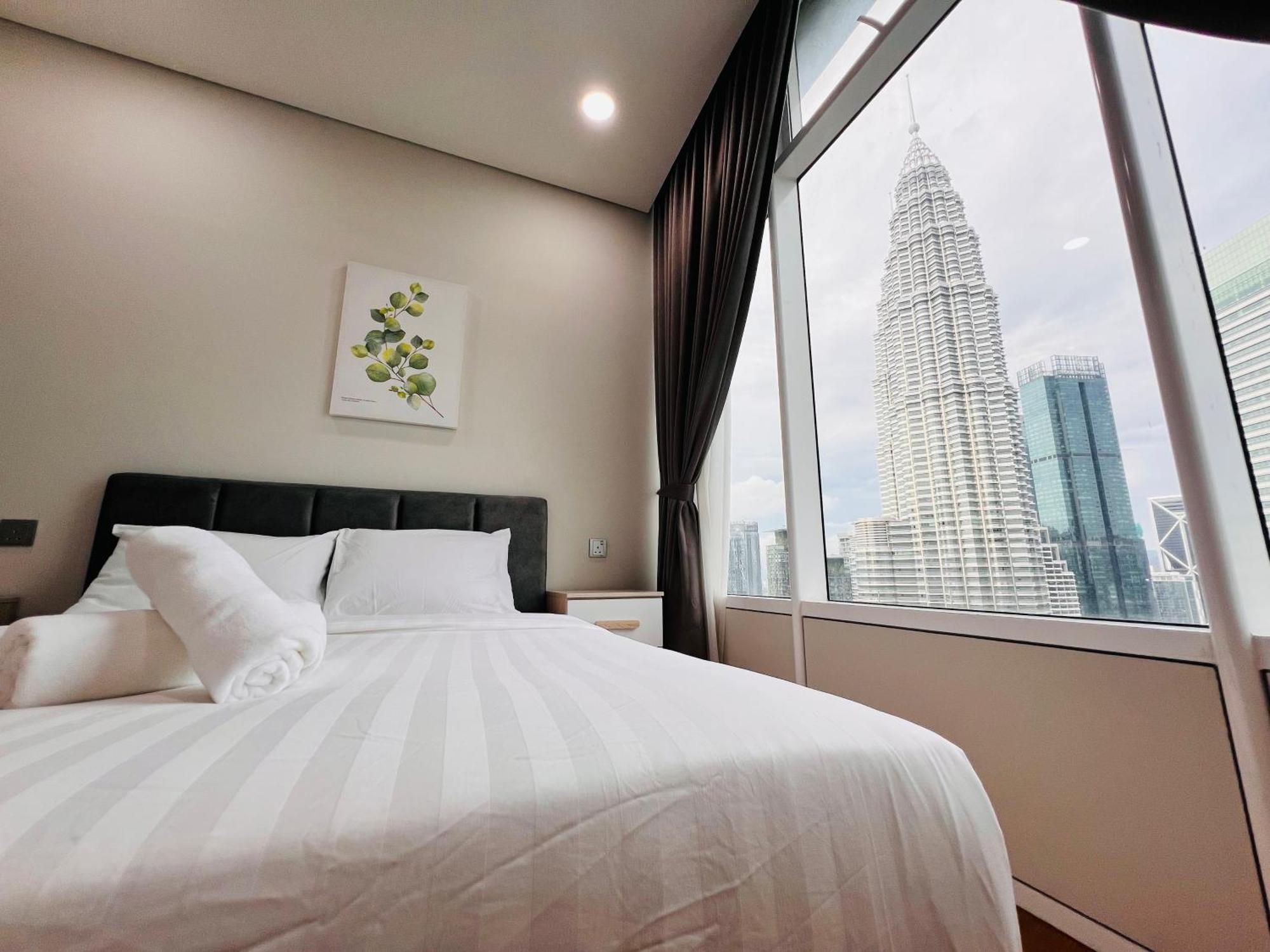 Sky Suites At Klcc By Mitstay Kuala Lumpur Luaran gambar