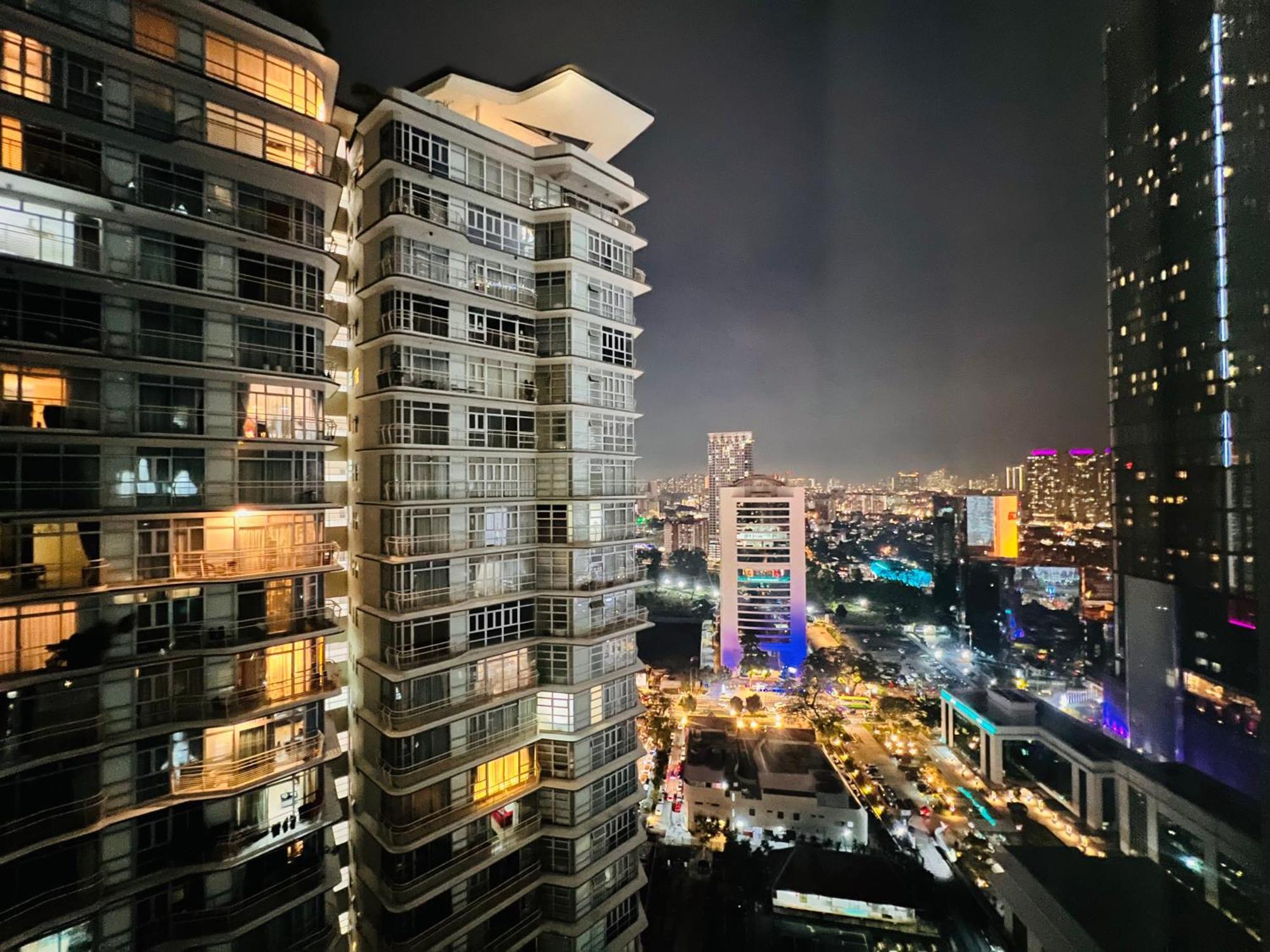 Sky Suites At Klcc By Mitstay Kuala Lumpur Luaran gambar